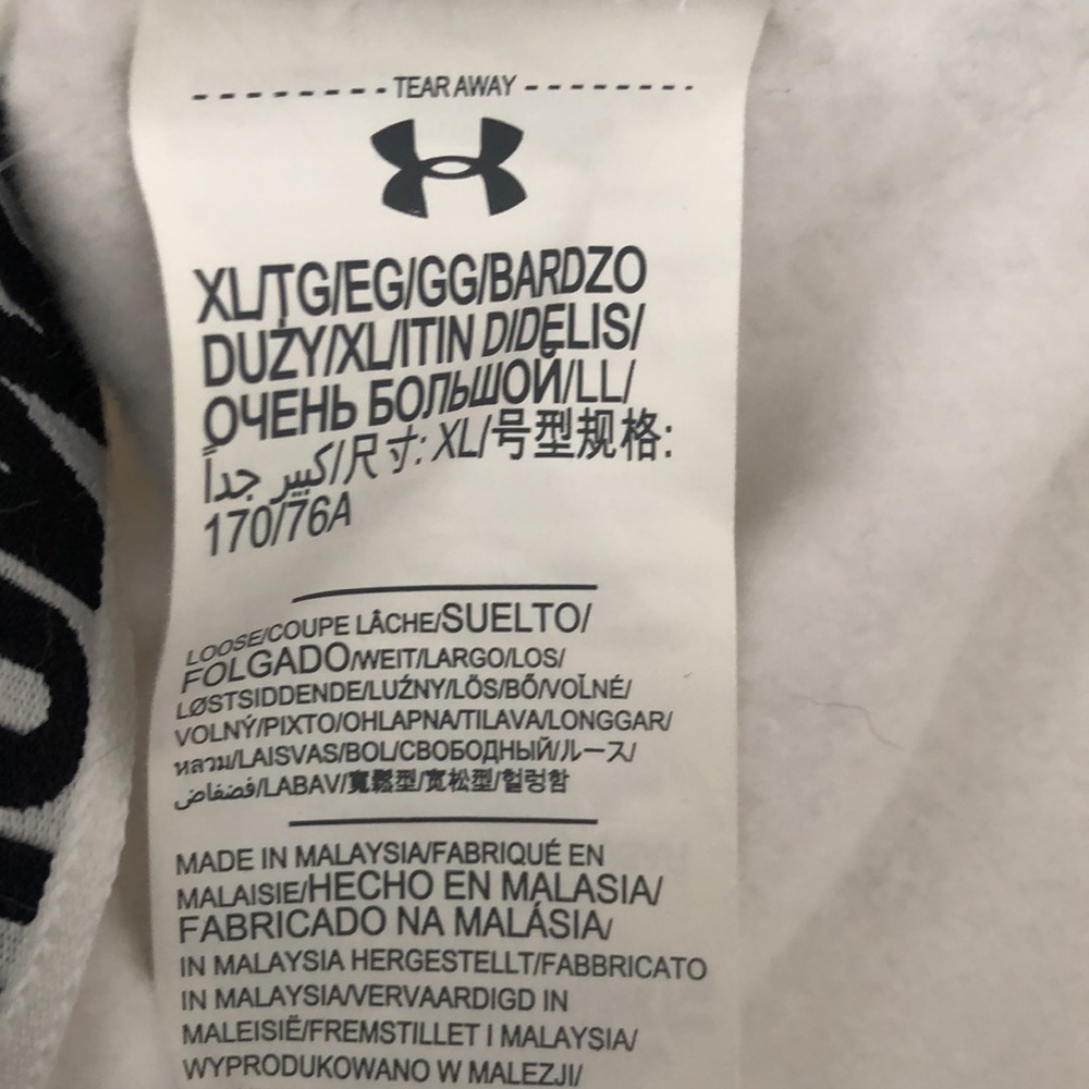 Women’s Under Armour Capris Sweats - Picture 4 of 9